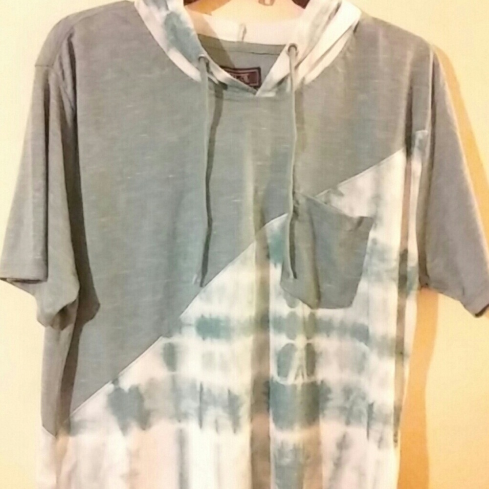 Men's Top